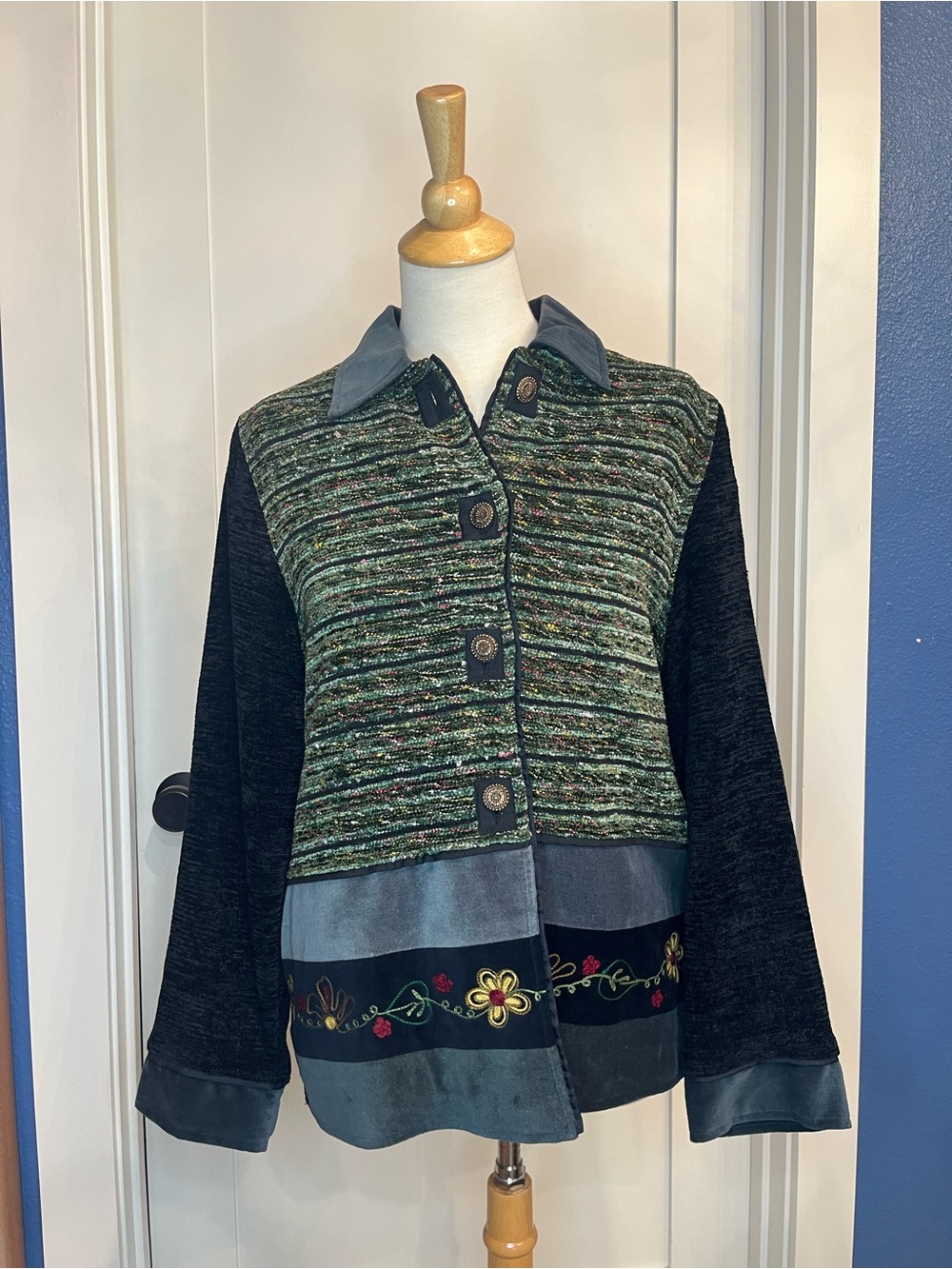 Studio Works Green Multicolor Button-Front Embroidered Jacket